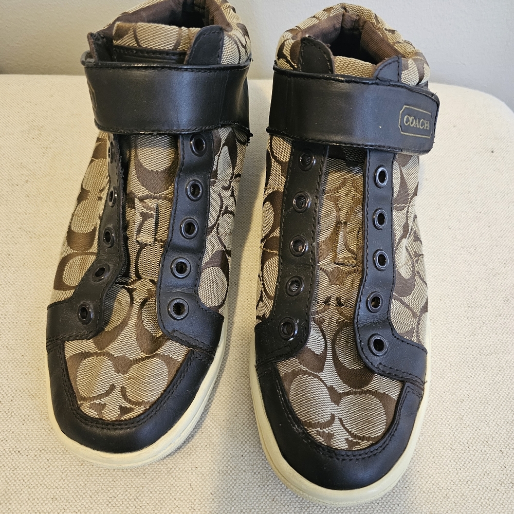 Coach Zoey Brown Beige Signature Print Lace Up Sneaker